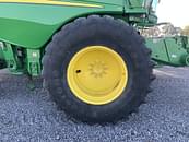 Thumbnail image John Deere S680 24