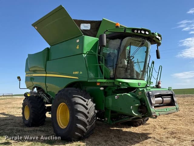 Image of John Deere S680 equipment image 2