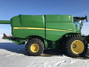 Main image John Deere S680 0