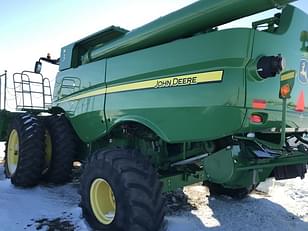 Main image John Deere S680 6