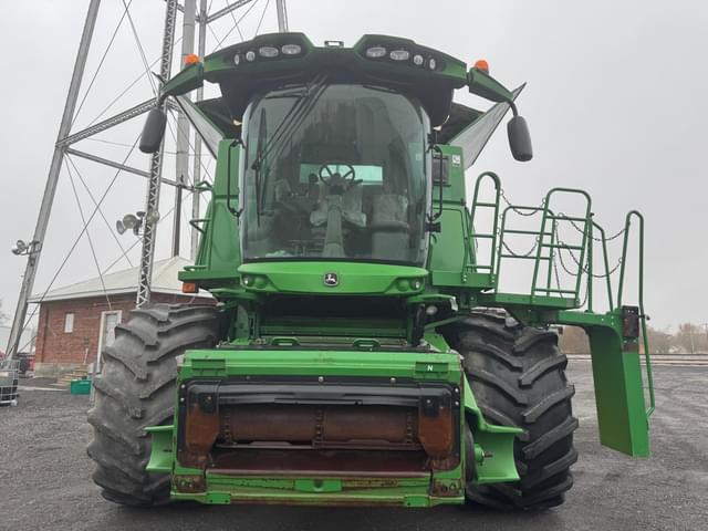Image of John Deere S680 equipment image 4