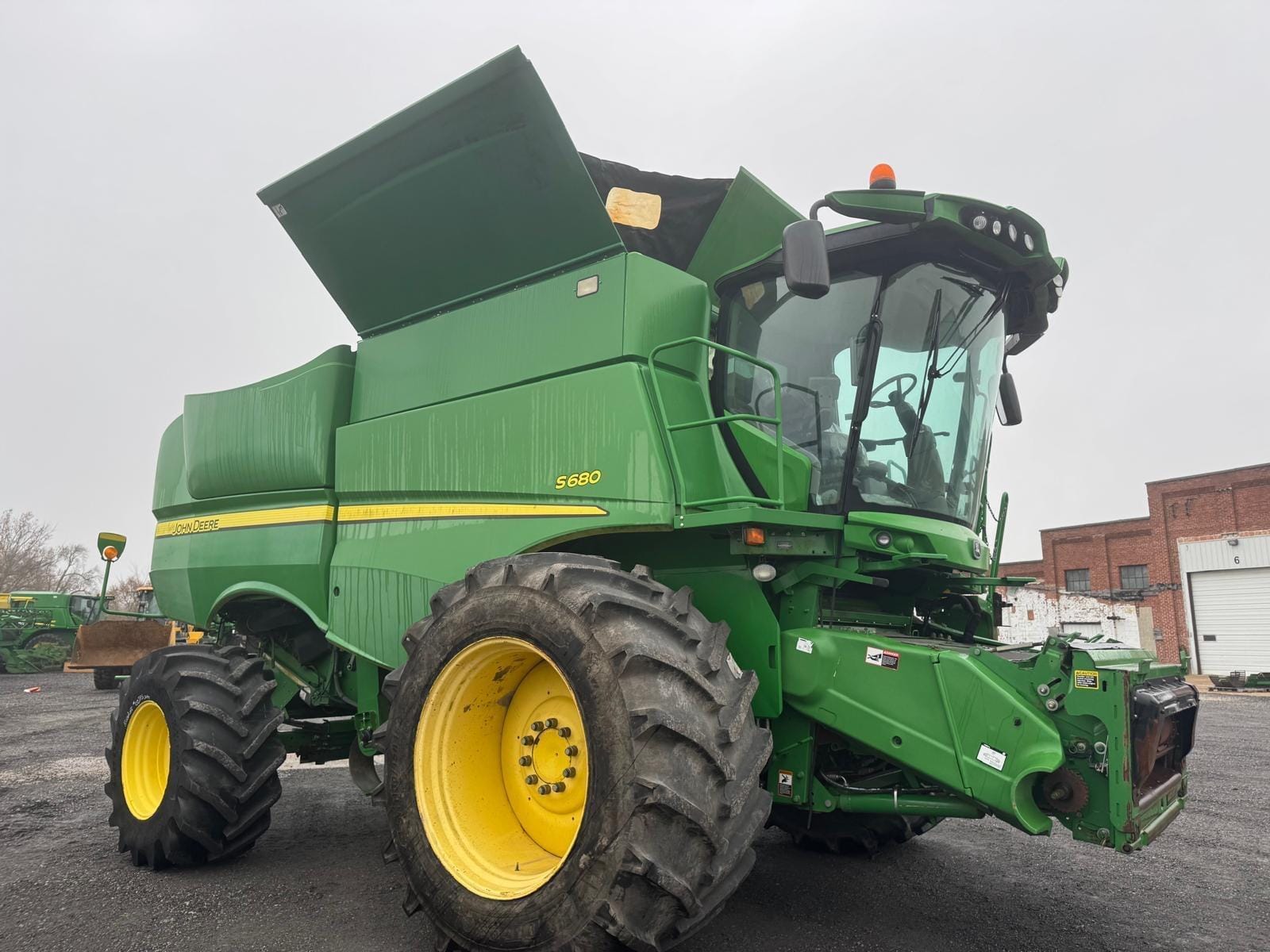 2012 John Deere S680 Image