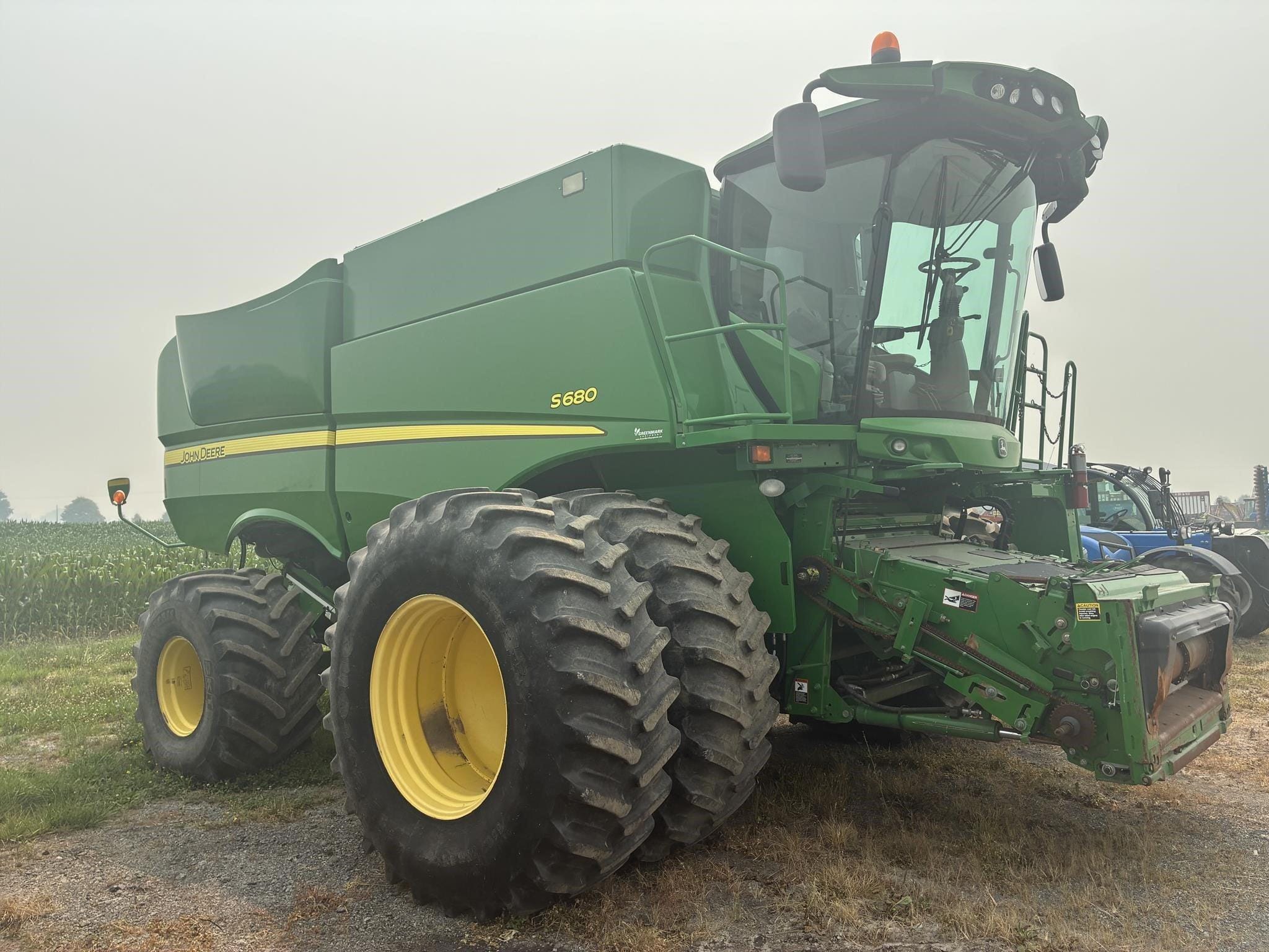 2012 John Deere S680 Equipment Image0