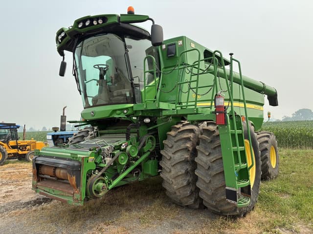 Image of John Deere S680 equipment image 2