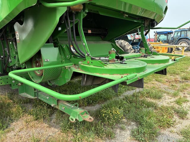 Image of John Deere S680 equipment image 4