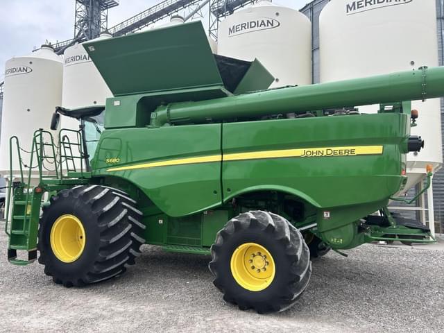 Image of John Deere S680 equipment image 4