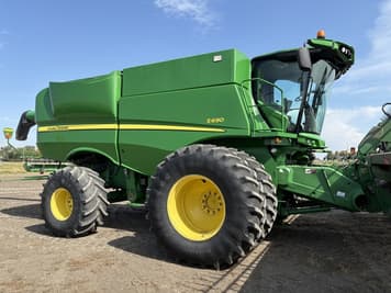 Main image John Deere S690