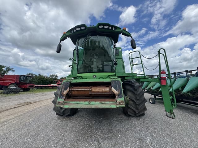 Image of John Deere S690 equipment image 4