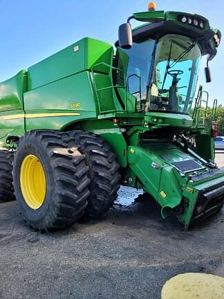 Image of John Deere S690 Primary image