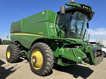 Main image John Deere S690