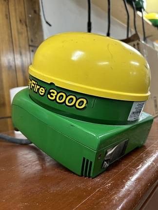 Image of John Deere StarFire 3000 Primary image