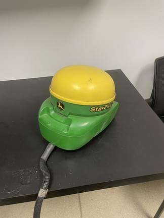 Image of John Deere StarFire 3000 Image 0