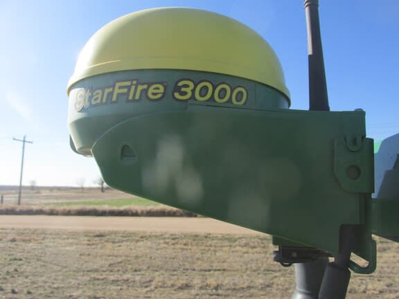 Image of John Deere StarFire 3000 Image 0