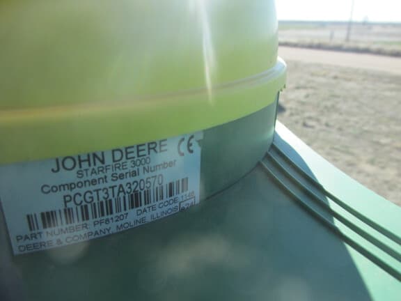 Image of John Deere StarFire 3000 Image 1