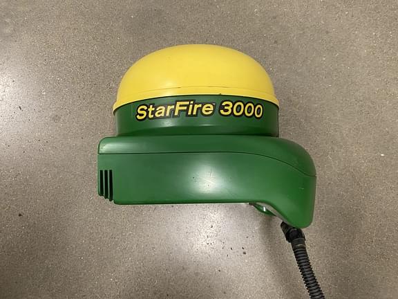 Image of John Deere StarFire 3000 Image 0