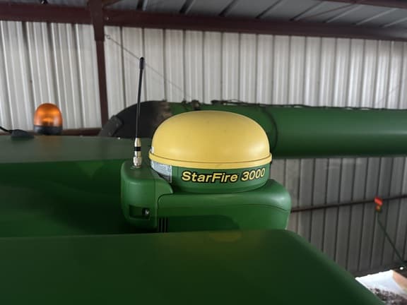 Image of John Deere StarFire 3000 Image 0