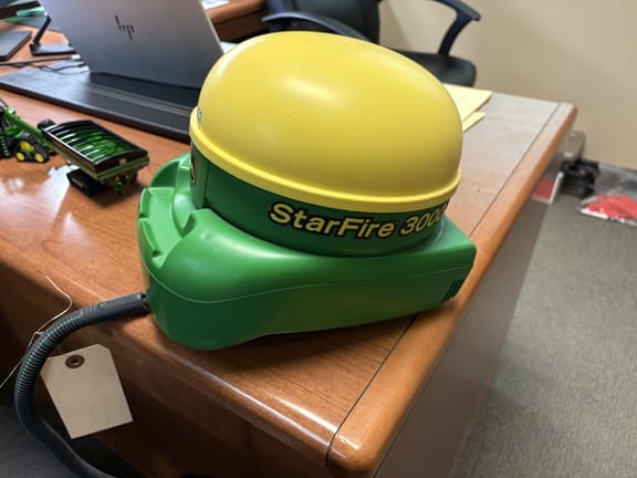 2012 John Deere StarFire 3000 Equipment Image0