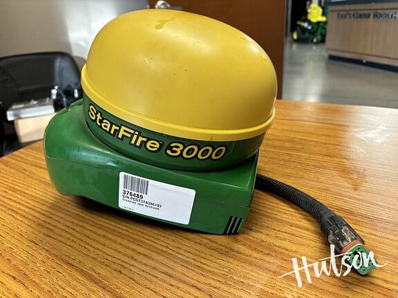 Image of John Deere StarFire 3000 Primary image