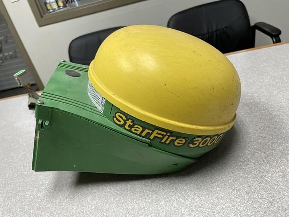 Image of John Deere StarFire 3000 Primary image