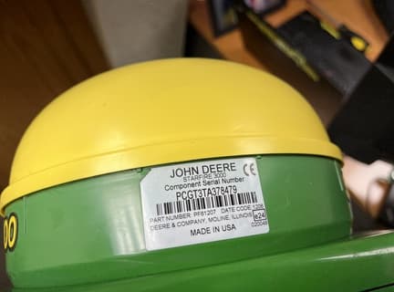 Image of John Deere StarFire 3000 equipment image 4