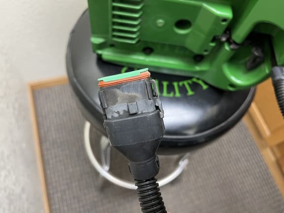 Image of John Deere StarFire 3000 equipment image 3