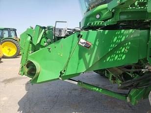 Main image John Deere T670 12