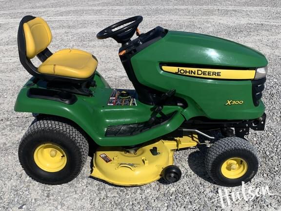 Image of John Deere X300 equipment image 2