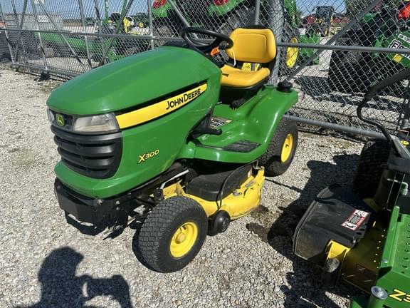 Image of John Deere X300 equipment image 1