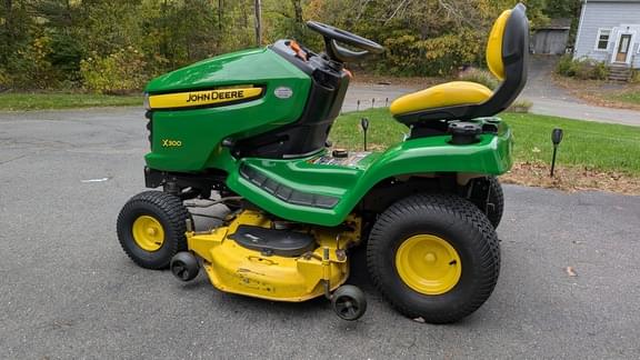Image of John Deere X300 equipment image 2
