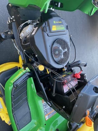 Image of John Deere X300 equipment image 2