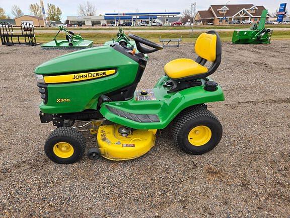 Image of John Deere X300 equipment image 1