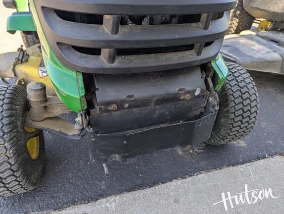 Image of John Deere X300 equipment image 4