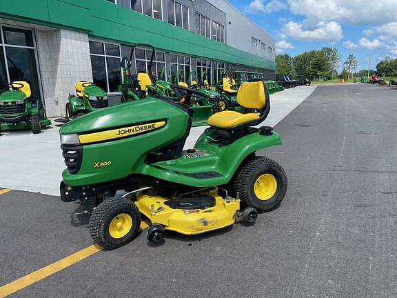 Image of John Deere X300 equipment image 3