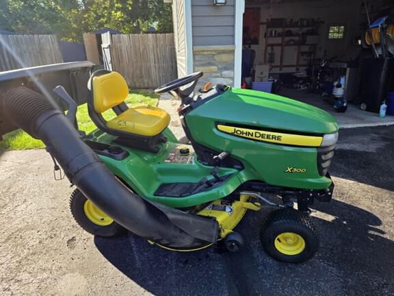 Image of John Deere X300 Primary image