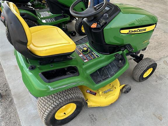 Image of John Deere X300 equipment image 3