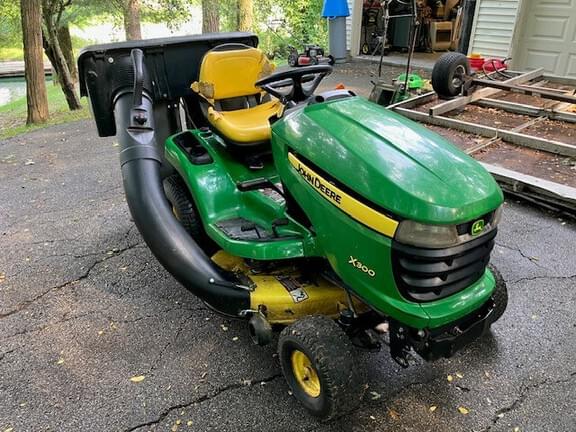 Image of John Deere X300 equipment image 3