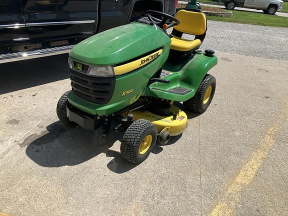 Image of John Deere X300 equipment image 1