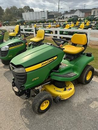 Image of John Deere X300 equipment image 1