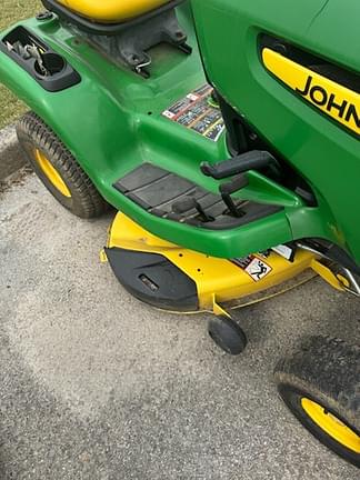 Image of John Deere X300 equipment image 4