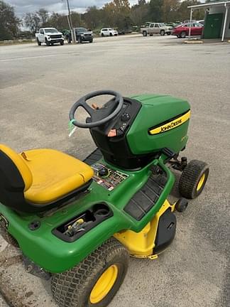 Image of John Deere X300 equipment image 3