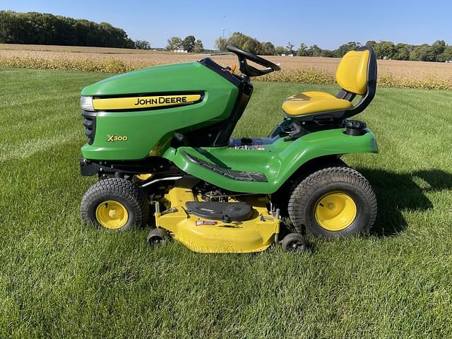 Image of John Deere X300 equipment image 1