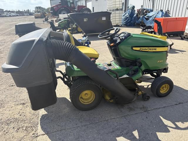 Image of John Deere X300 equipment image 3