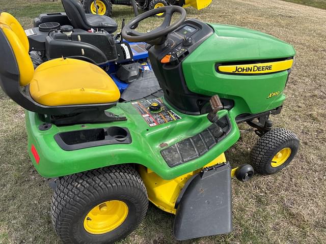 Image of John Deere X300 equipment image 3