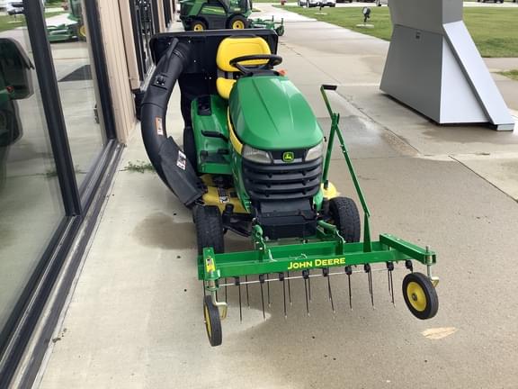 Image of John Deere X304 equipment image 2