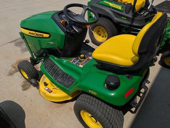 Image of John Deere X304 equipment image 2