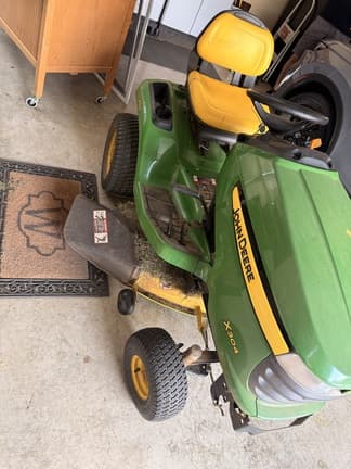 Image of John Deere X304 equipment image 2