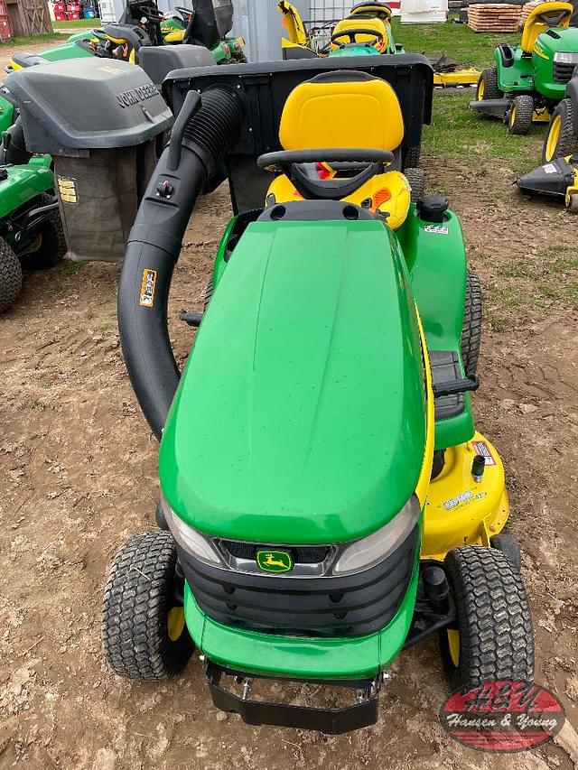 Image of John Deere X304 equipment image 3