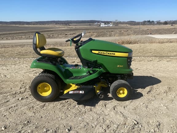 Image of John Deere X310 equipment image 3