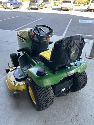 Image of John Deere X320 equipment image 1