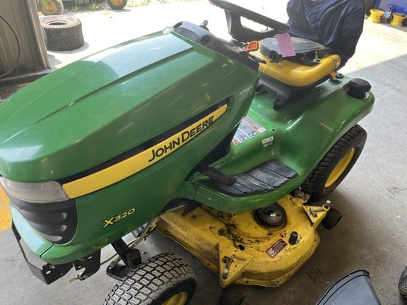 2012 John Deere X320 Equipment Image0